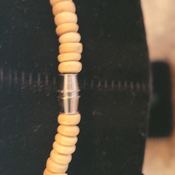 Vintage Parrot Wooden Necklace - Picture 2 of 7